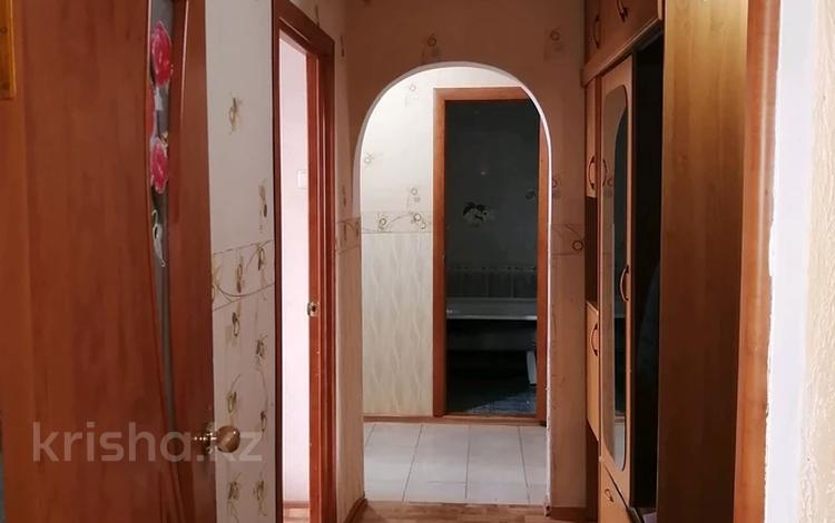 2-бөлмелі пәтер · 54 м² · 4/9 қабат, мкр 12 — Возле ТД Аида, бағасы: 140 000 ₸ в Актобе — фото 2