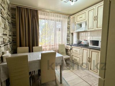 3-комнатная квартира · 71 м² · 2/5 этаж, В районе Центр — ул Жансугурова за 29.8 млн 〒 в Талдыкоргане, мкр Жетысу