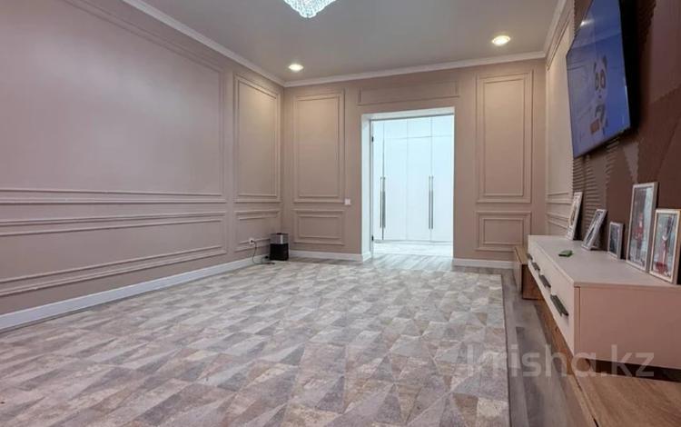 3-бөлмелі пәтер · 110 м² · 5/9 қабат, Алтын орда ш/а., бағасы: 41 млн ₸ в Актобе, мкр. Алтын орда — фото 5