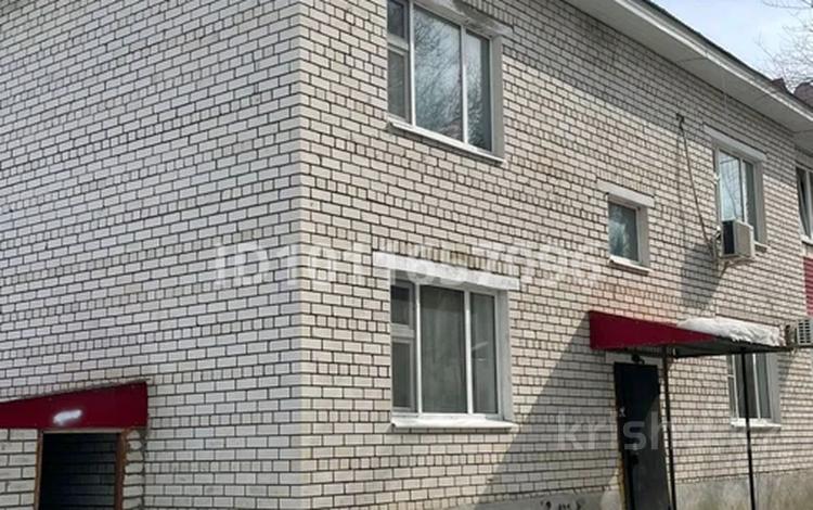 2-бөлмелі пәтер · 54 м² · 1/2 қабат, Юбилейная 5/1 — Железнодорожный, бағасы: 15.5 млн ₸ в Аксае — фото 2