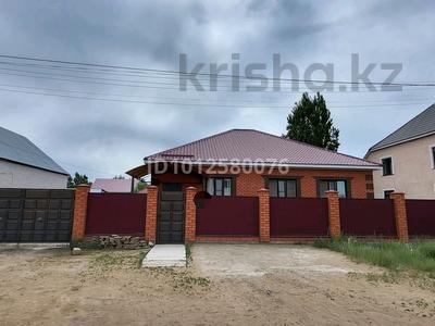 Жеке үй · 4 бөлме · 200 м² · 10 сот., Ер таргын — Қымыз мурындык, бағасы: 45 млн ₸ в Актобе, жилой массив Заречный-3