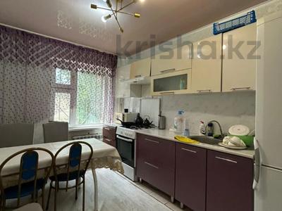3-бөлмелі пәтер · 60 м² · 1/5 қабат, Братьев Жубановых, бағасы: 18 млн ₸ в Актобе