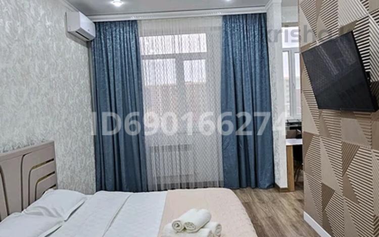 1-бөлмелі пәтер · 50 м² · 9/10 қабат · тәулік бойы, 18 микрорайон 28, бағасы: 10 000 〒 в Актау, 18-й мкр  — фото 5