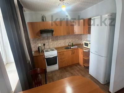 1-бөлмелі пәтер · 32 м² · 3/12 қабат, Казахстан 72 — Кабанбай Батыра, бағасы: 12 000 ₸ в Усть-Каменогорске, Ульбинский
