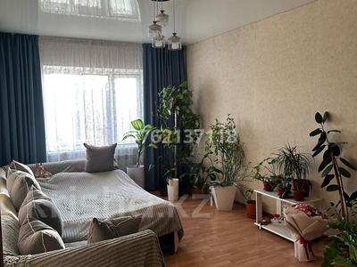 2-комнатная квартира · 52.3 м² · 5/5 этаж, Мынбулак 9 мкр 52а за 18 млн 〒 в Таразе