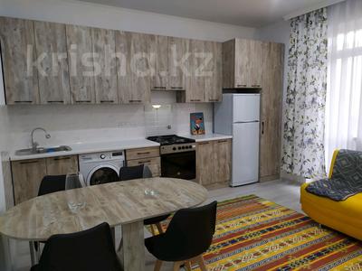 2-комнатная квартира, 55 м² помесячно, Досмухамедова 20а за 310 000 〒 в Алматы, Алмалинский р-н