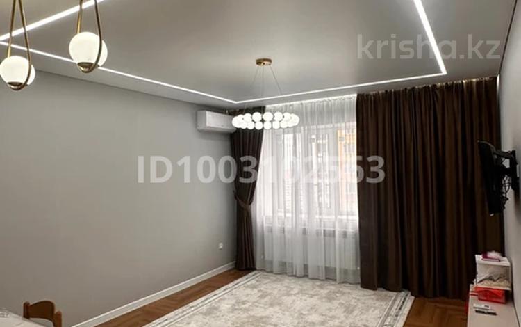 2-комнатная квартира · 53 м² · 7/10 этаж, Самал — Коняхина за 220 000 ₸ в Уральске — фото 2