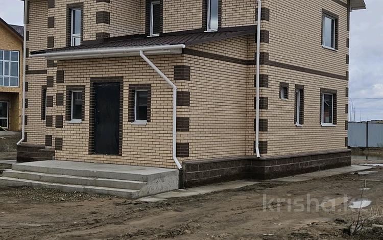 Отдельный дом • 5 комнат • 142 м² • 7 сот., мкр Уркер, Е-648 1 за 66 млн 〒 в Астане, Есильский р-н — фото 2