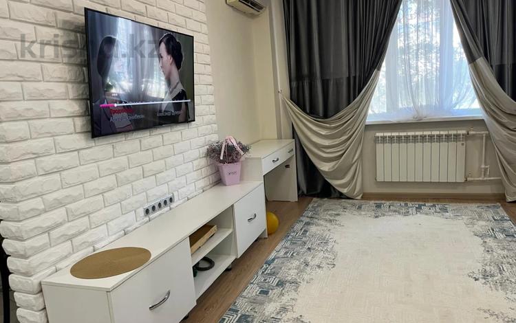 2-комнатная квартира · 57 м² · 1/5 этаж, мкр Нурсая 50 за 23 млн ₸ в Атырау — фото 11