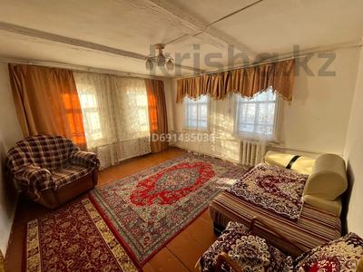Отдельный дом • 3 комнаты • 100 м² • 1000 сот., Уалиханова 102 за 2.5 млн 〒 в Новопокровке