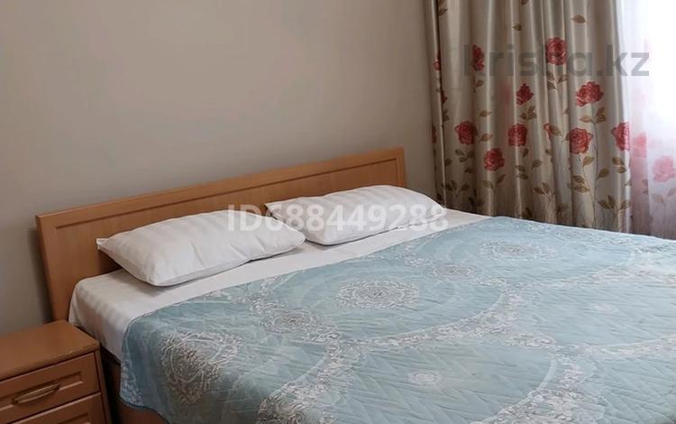 2-комнатная квартира · 70 м² · 7/9 этаж, мкр Сары Арка — Площади Исатая-Махамбета,ул.Кулманова, ЖК Каспий толқыны за 220 000 〒 в Атырау — фото 2