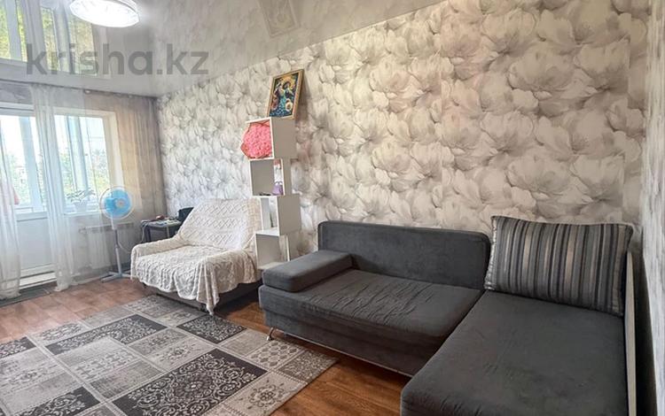 1-бөлмелі пәтер · 32 м², 4мкр 64, бағасы: 6 млн ₸ в Темиртау — фото 2
