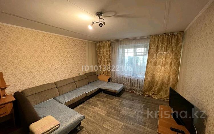 1-комнатная квартира · 42 м² · 9/10 этаж, Шакарима 12 за 10 000 ₸ в Семее, Красный Кордон — фото 2