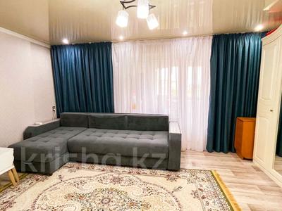 1-комнатная квартира, 33 м², 5/5 этаж, самал за 8.7 млн 〒 в Талдыкоргане, мкр Самал