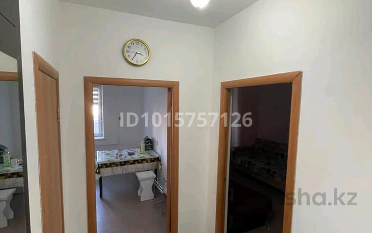 1-бөлмелі пәтер · 39 м² · 1/5 қабат, 10 мкр. 23. кв. 2., бағасы: 120 000 ₸ в Балхаше — фото 2