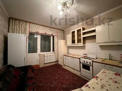 1-бөлмелі пәтер, 41.5 м², 2/5 қабат, мкр Аксай-4, Жубанова 41, бағасы: 25.9 млн 〒 в Алматы, Ауэзовский р-н