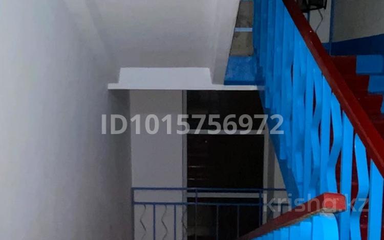 2-бөлмелі пәтер · 54 м² · 4/5 қабат, Абдрахманов 15 Б — Южный остановка 12 мектеп жанындағы қызыл кірпіш дом, бағасы: 120 000 ₸ в  — фото 2