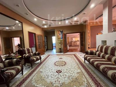 5-комнатная квартира · 246 м² · 4/5 этаж, Козбагарова за 115 млн 〒 в Семее