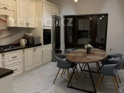 Отдельный дом · 6 комнат · 250 м² · 4.5 сот., Улица Баязитовой 15 за 154 млн ₸ в Алматы, Бостандыкский р-н