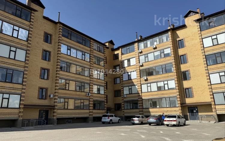 1-комнатная квартира · 57 м² · 1/5 этаж, мкр. Зачаганск пгт, Джакупова19 19 — садика Зангар за 20 млн ₸ в Уральске — фото 10
