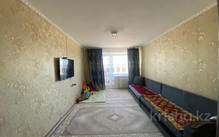 2-бөлмелі пәтер · 46 м² · 8/9 қабат, мкр Юго-Восток, 30й микрорайон, ул Гапеева, бағасы: 16 млн ₸ в Караганде, Казыбек би р-н — фото 2