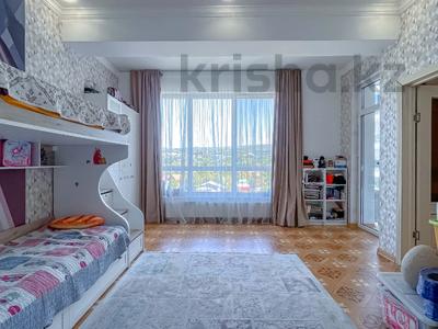 3-комнатная квартира · 93.7 м² · 6/10 этаж, Кабанбай Батыра 15 — Бегалина за 89 млн ₸ в Алматы, Медеуский р-н