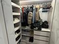 4-бөлмелі пәтер · 157 м² · 7/7 қабат, Аманжолова 14/1, бағасы: 210 млн ₸ в Караганде, Казыбек би р-н — фото 12