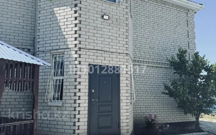 Отдельный дом · 6 комнат · 220 м² · 4 сот., Казырет 91 за 600 000 ₸ в Атырау — фото 2