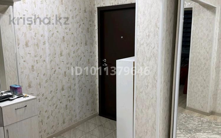 3-комнатная квартира · 60.6 м² · 10/13 этаж, мкр Аксай-1 4 — ул. Төле би/ ул. Сайна за 48.5 млн ₸ в Алматы, Ауэзовский р-н — фото 2