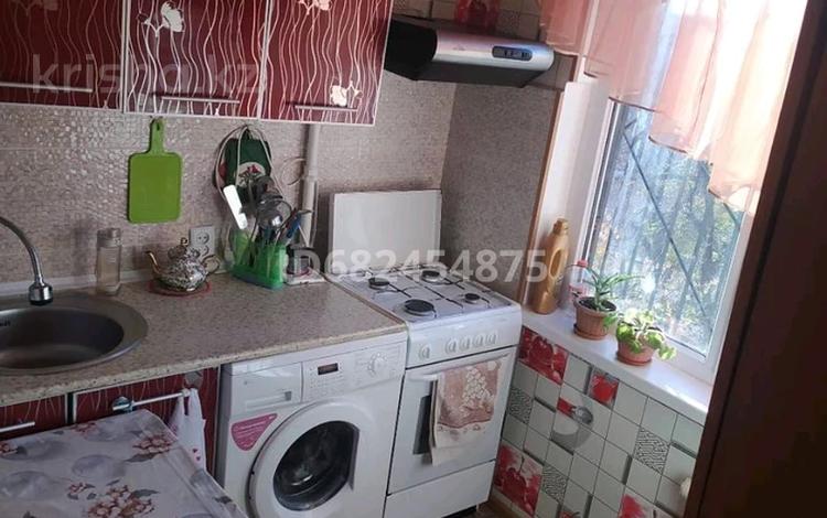 3-бөлмелі пәтер · 58 м² · 4/5 қабат, 11-й микрорайон, 11-й микрорайон 99 — За остановкой Алатау, бағасы: 27 млн ₸ в Шымкенте, Енбекшинский р-н — фото 14
