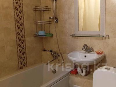 2-бөлмелі пәтер, 44 м², 2/4 қабат ай сайын, мкр №2 19, бағасы: 260 000 〒 в Алматы, Ауэзовский р-н