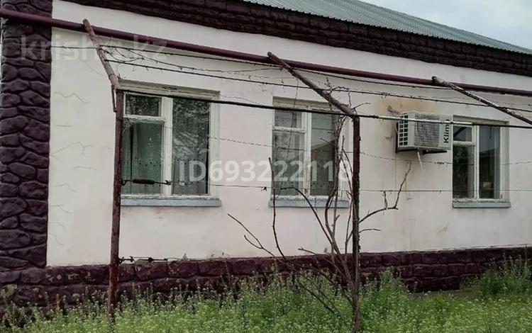 Отдельный дом • 7 комнат • 117.65 м² • 9 сот., Уалиханова 12 за 15 млн 〒 в Атакенте — фото 2