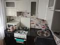 1-комнатная квартира · 40 м² · 1/5 этаж, Майкудук, 12й микрорайон 12 за 100 000 ₸ в Караганде, Алихана Бокейханова р-н — фото 4