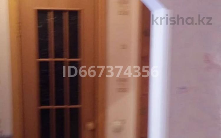 1-комнатная квартира · 35 м², улица Курмангазы за 7 000 ₸ в Уральске — фото 2