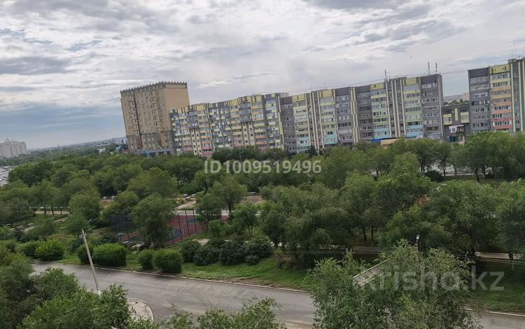 3-комнатная квартира · 54 м² · 7/9 этаж, мкр 5, Пр.Алии Молдагуловой за 22 млн ₸ в Актобе — фото 11