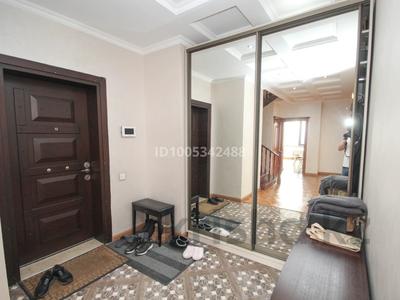 5-бөлмелі пәтер · 215 м² · 12/13 қабат, Ходжанова, бағасы: 215 млн 〒 в Алматы, Бостандыкский р-н