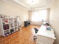 5-комнатная квартира · 215 м² · 12/13 этаж, Ходжанова за 199 млн ₸ в Алматы, Бостандыкский р-н — фото 11