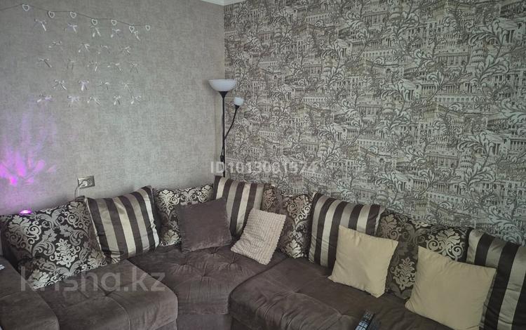 3-комнатная квартира · 63.7 м² · 3/5 этаж, мкр Юго-Восток, Мкр Гульдер 2 за 31 млн ₸ в Караганде, Казыбек би р-н — фото 3