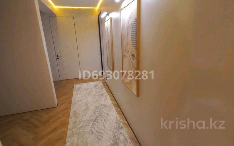 3-комнатная квартира, 75 м², 7/10 этаж помесячно, Толе би 285 — Отеген батыра