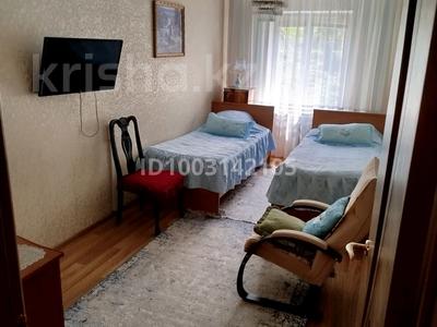3-комнатная квартира · 60 м² · 3/4 этаж, мкр №3 63 — Саина и Улукбека за 300 000 〒 в Алматы, Ауэзовский р-н
