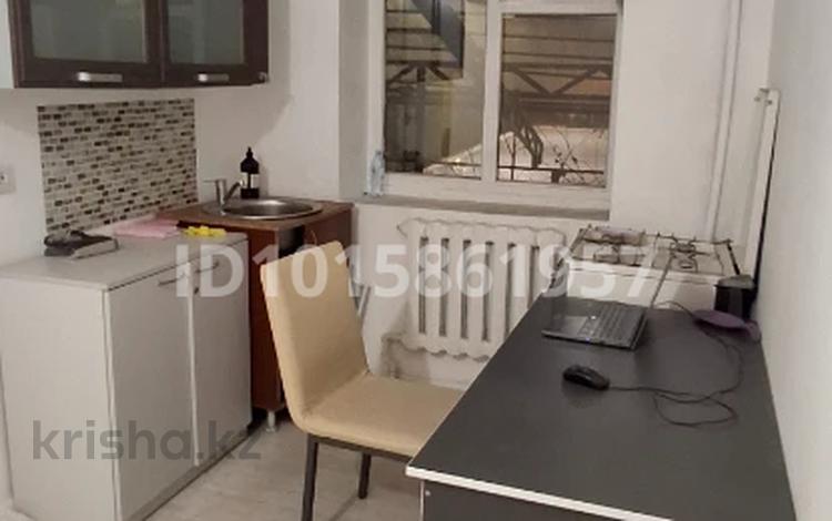 2-комнатная квартира · 40 м² · 1/2 этаж, ул. Жандосова 87 — ул. Саина за 300 000 ₸ в Алматы, Ауэзовский р-н — фото 2