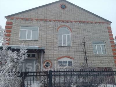 Жеке үй · 4 бөлме · 235 м² · 10 сот., 1-й Цветочный, бағасы: 41.5 млн ₸ в Костанае