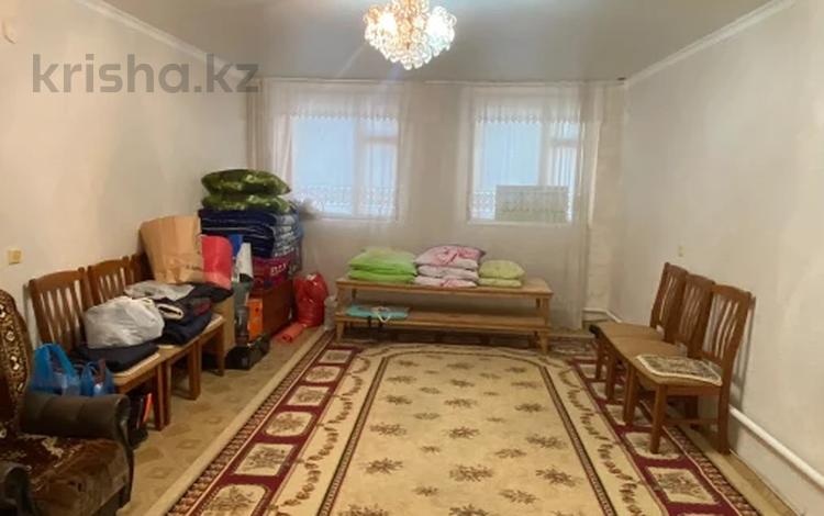Отдельный дом · 4 комнаты · 172.5 м² · 8 сот., мкр Жастар 2, Ул.Саяхат 45 за 28 млн ₸ в Актобе, жилой массив Жанаконыс — фото 2