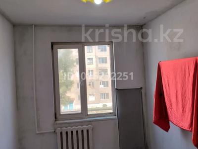 1-бөлмелі пәтер · 14 м² · 3/5 қабат, Шанхай ш/а., бағасы: 2.3 млн ₸ в Актобе, мкр Шанхай