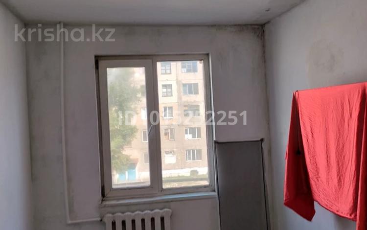 1-бөлмелі пәтер · 14 м² · 3/5 қабат, Шанхай ш/а., бағасы: 2.3 млн ₸ в Актобе, мкр Шанхай — фото 2