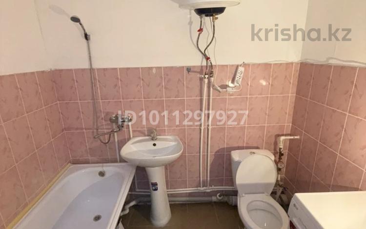 1-бөлмелі пәтер · 29.9 м² · 2/5 қабат, 30А квартал 18, бағасы: 8.5 млн ₸ в Абае — фото 2