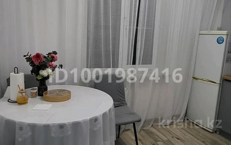 1-бөлмелі пәтер · 36.5 м² · 6/9 қабат, Утепова 41 — Пересечение улиц Есенберлина и Утепова, бағасы: 17 млн ₸ в Усть-Каменогорске, Ульбинский — фото 39