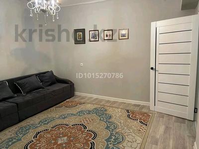 1-бөлмелі пәтер · 40 м² · 8/12 қабат, Ақсай-1А ш/а. 12 — Толе би / Момышулы, бағасы: 240 000 ₸ в Алматы, Ауэзовский р-н