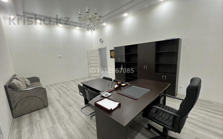 Свободное назначение, офисы · 64.1 м² за 150 000 ₸ в Костанае — фото 2