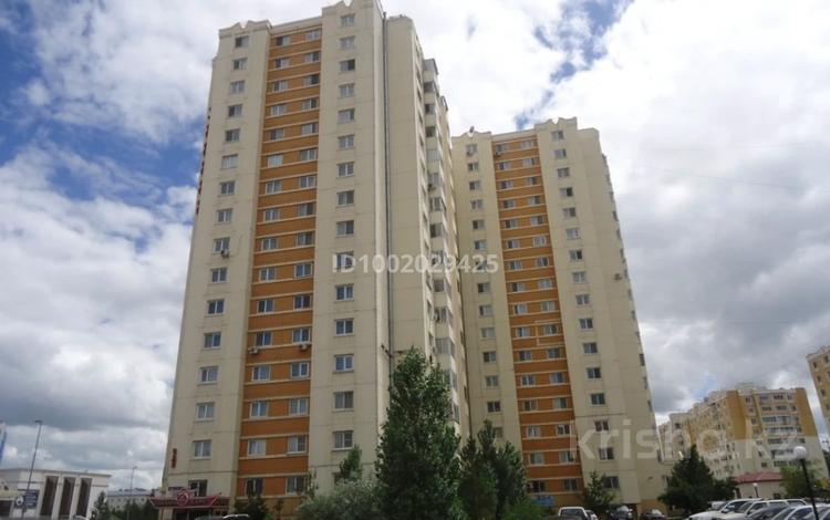 3-комнатная квартира · 95 м² · 4/16 этаж, Обмен Самал мкр 6 — Пересечение с Республикой за 55 млн ₸ в Астане, Сарыарка р-н — фото 2